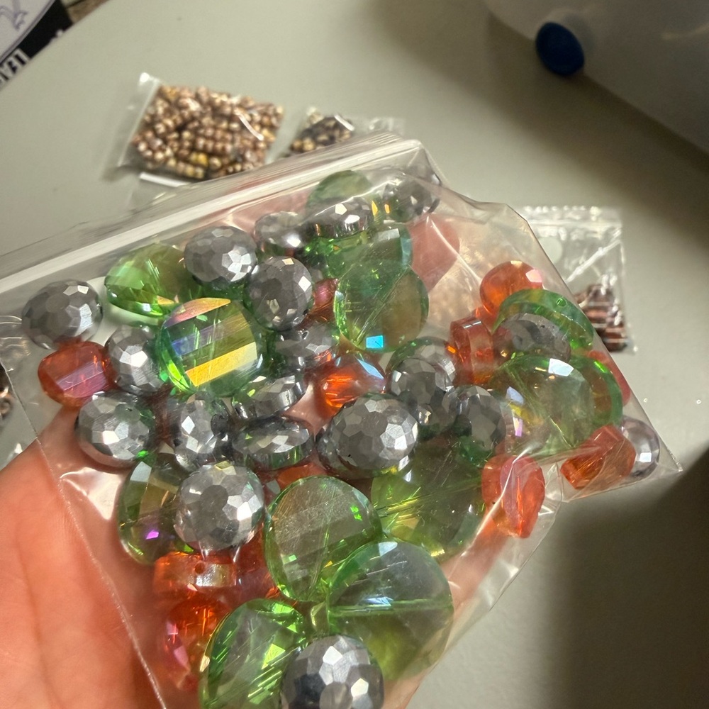 Assorted Beads Collection Lot#3 - Picture 9 of 10
